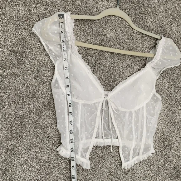 Princess Polly Vaccaro White Swiss Dot Tie Front Cropped Top - Picture 10 of 12